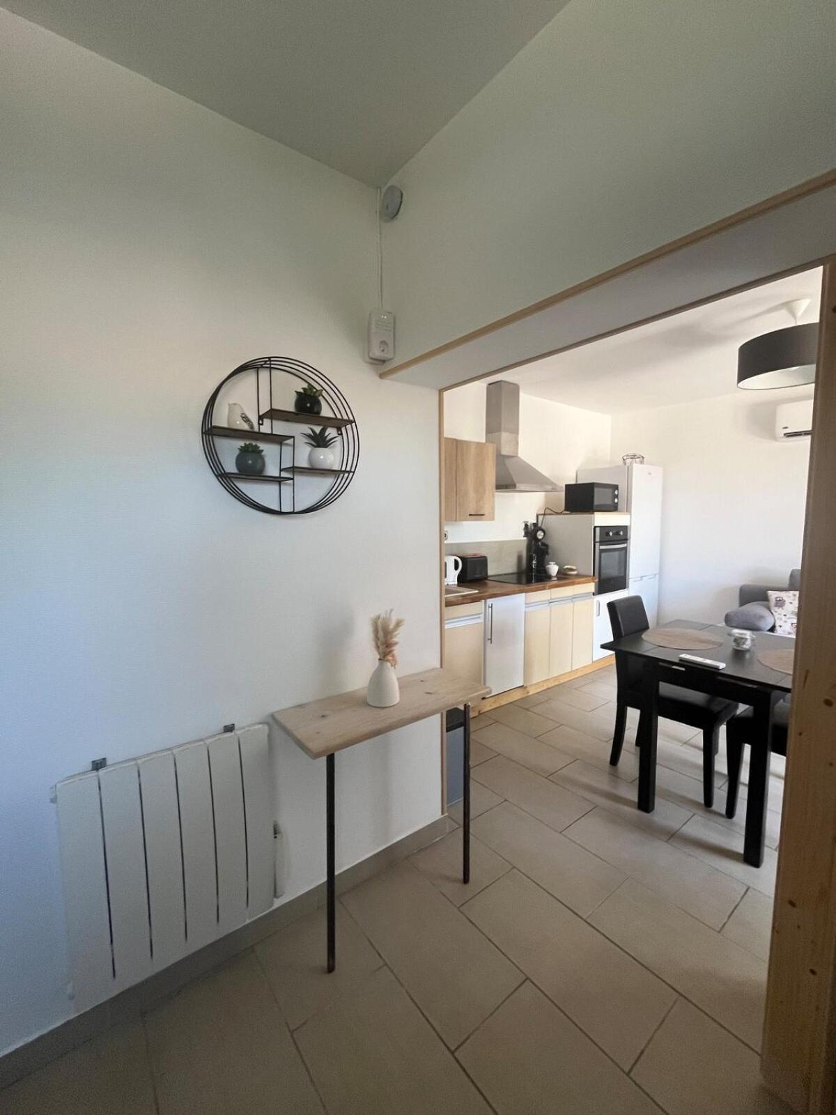 Malataverne Studio Cosy Avec Climatisation Et Terrasse מראה חיצוני תמונה
