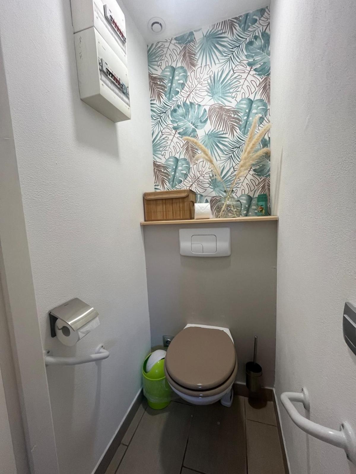 Malataverne Studio Cosy Avec Climatisation Et Terrasse מראה חיצוני תמונה